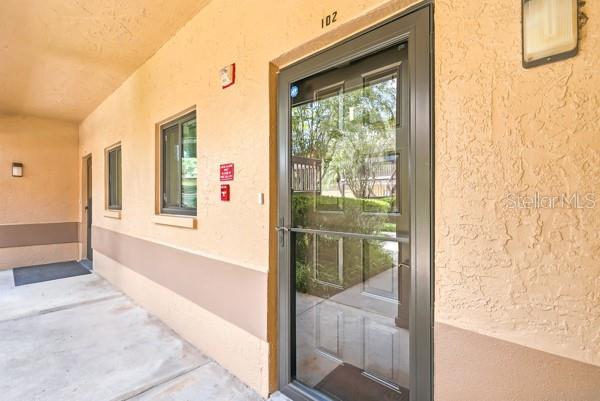 2669 SABAL SPRINGS CIRCLE UNIT 102, CLEARWATER, FL — photo 3 of 30