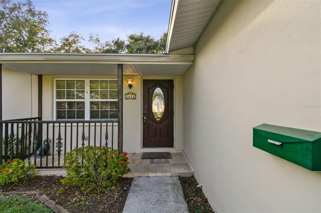 3618 SHORE ACRES BOULEVARD NE, ST PETERSBURG, FL — photo 4 of 26