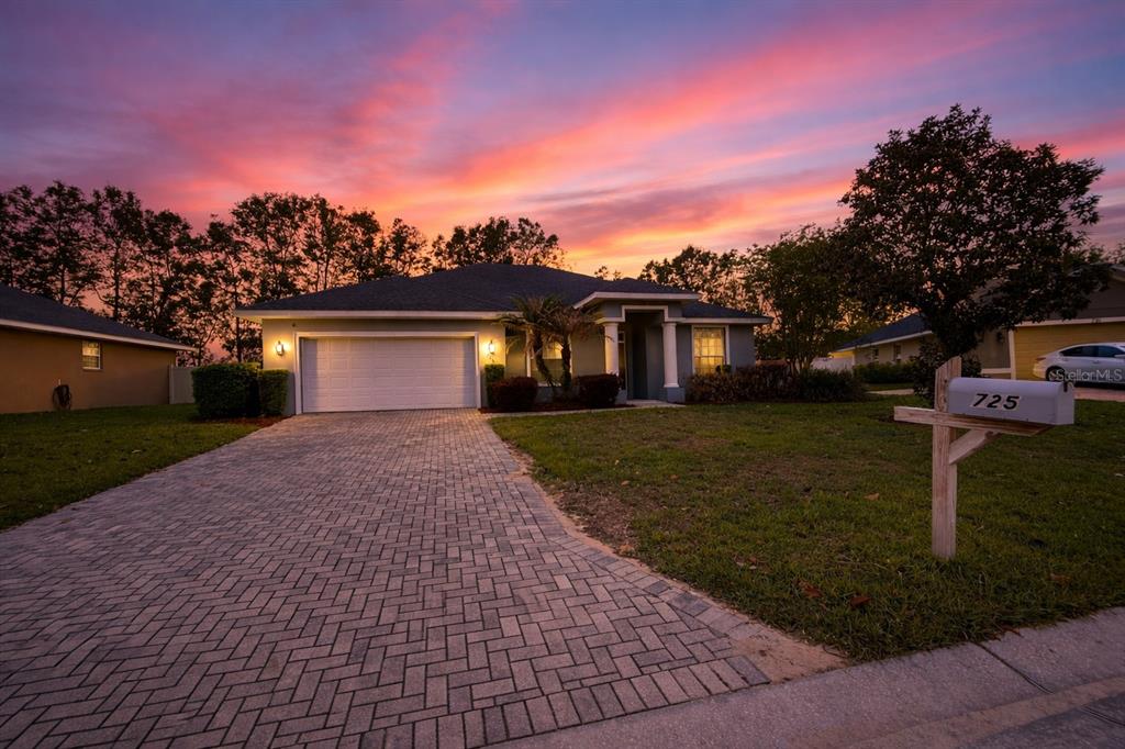 725 COUNTRY WALK COVE