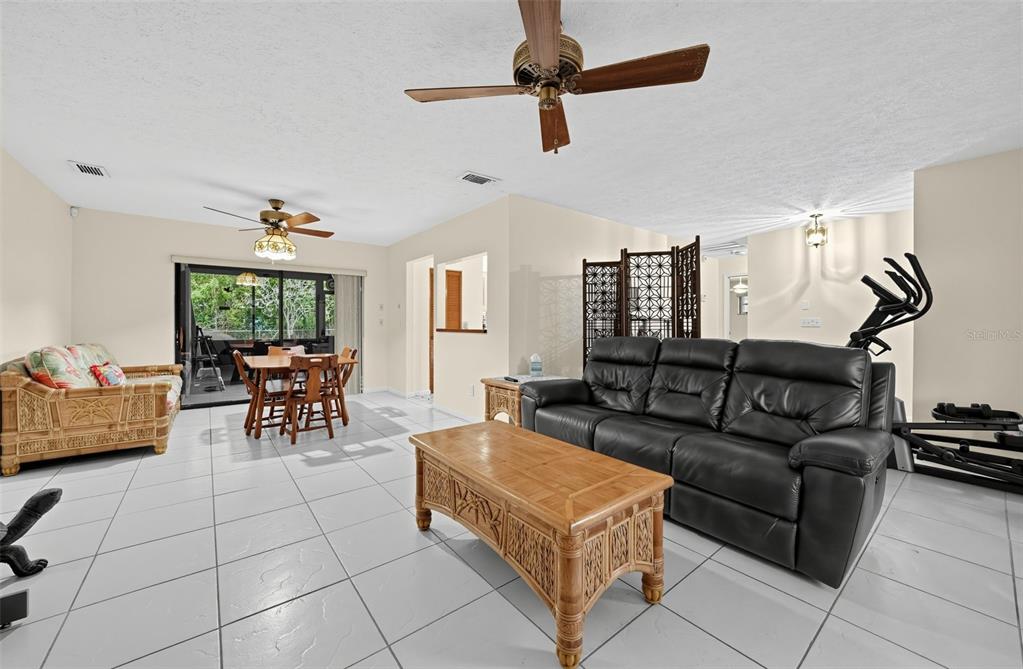 1738 SW BEEKER STREET, PORT ST LUCIE, FL — photo 4 of 28
