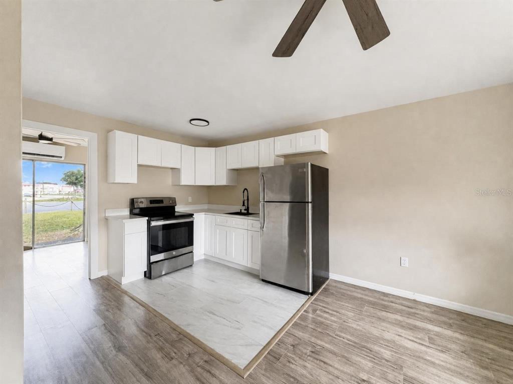 5633 CRISSMAN DRIVE N UNIT C3, ST PETERSBURG, FL — photo 2 of 7