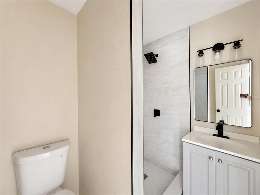 5633 CRISSMAN DRIVE N UNIT C3, ST PETERSBURG, FL — photo 5 of 7