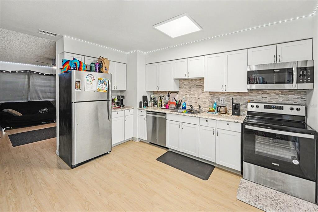 3765 67TH AVENUE N UNIT B, PINELLAS PARK, FL — photo 4 of 15