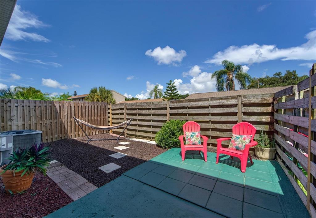 1131 LONGFELLOW ROAD, SARASOTA, FL — photo 3 of 30