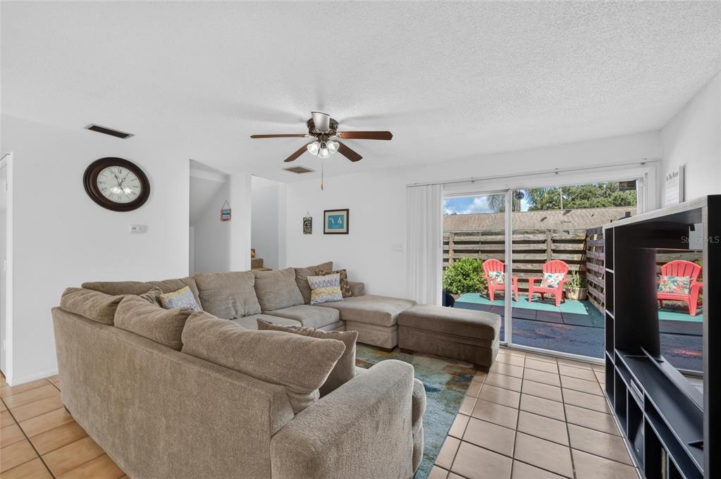 1131 LONGFELLOW ROAD, SARASOTA, FL — photo 4 of 30