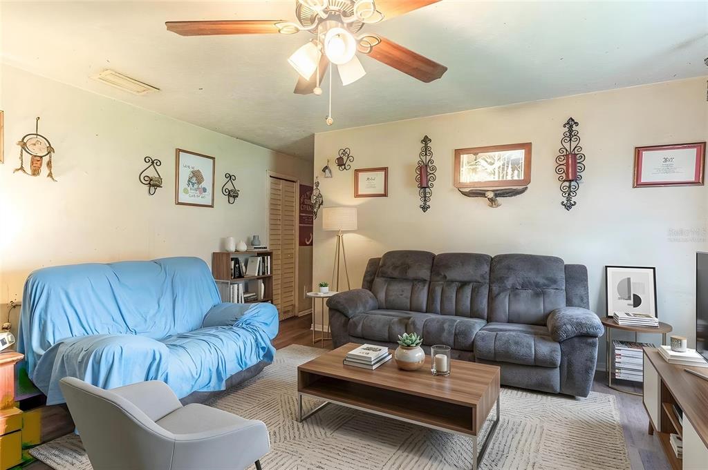3539 COLLEEN DRIVE, LAKELAND, FL — photo 3 of 30