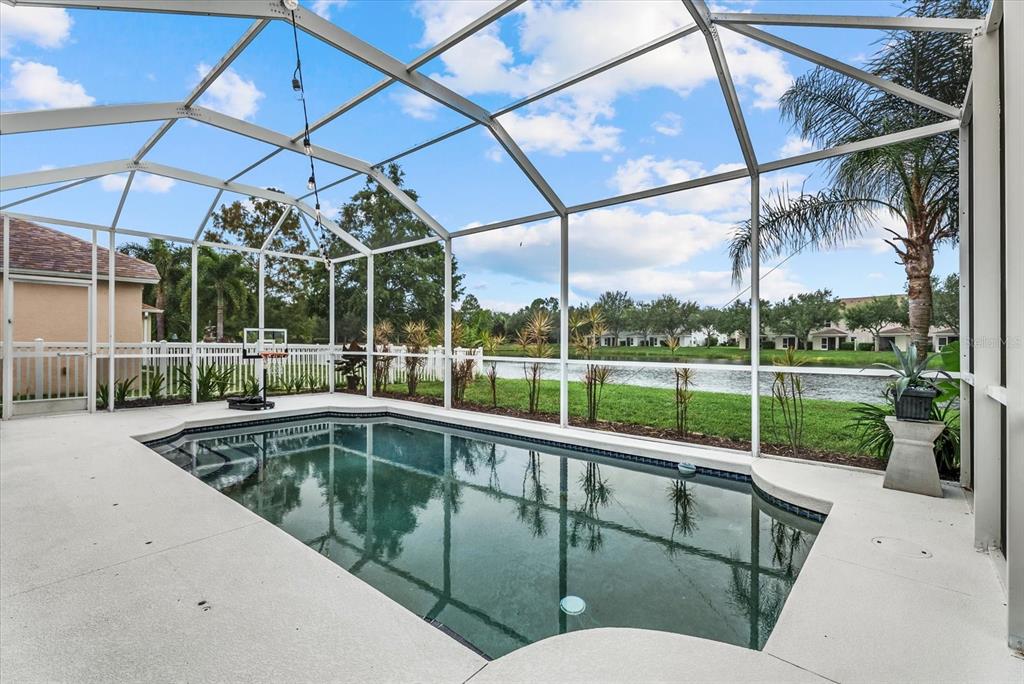 15302 SEAROBBIN DRIVE, LAKEWOOD RANCH, FL — photo 5 of 30