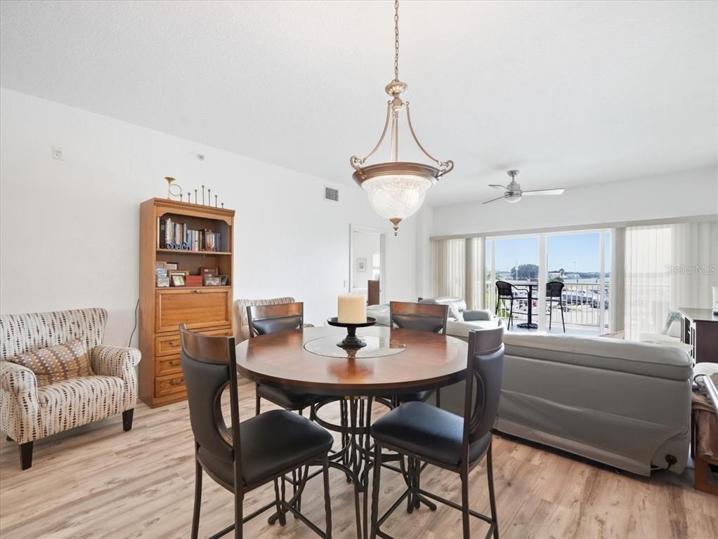 425 150TH AVENUE UNIT 2302, MADEIRA BEACH, FL — photo 5 of 30