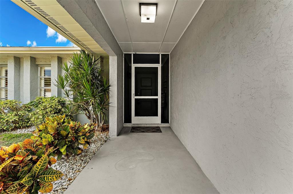 1602 CYPRESS POINT COURT, VENICE, FL — photo 5 of 30