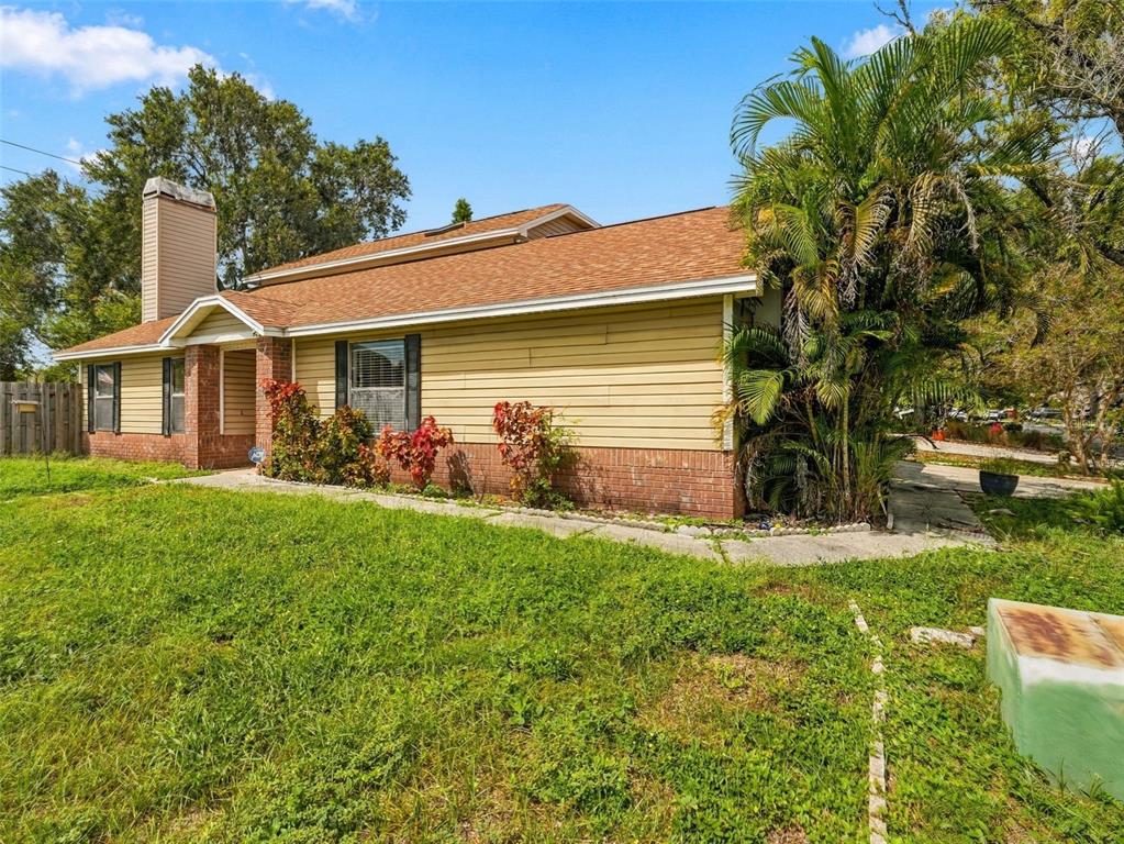 2184 SPRINGRAIN DRIVE, CLEARWATER, FL — photo 2 of 30