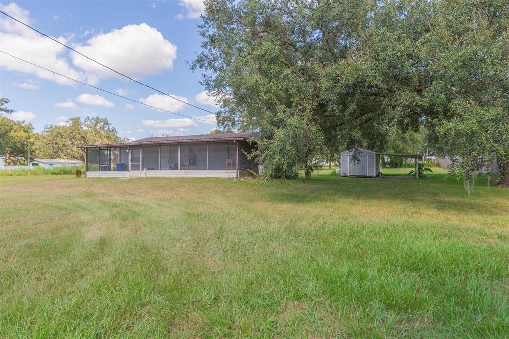 11228 MARLBOROUGH DRIVE, SEFFNER, FL — photo 3 of 44