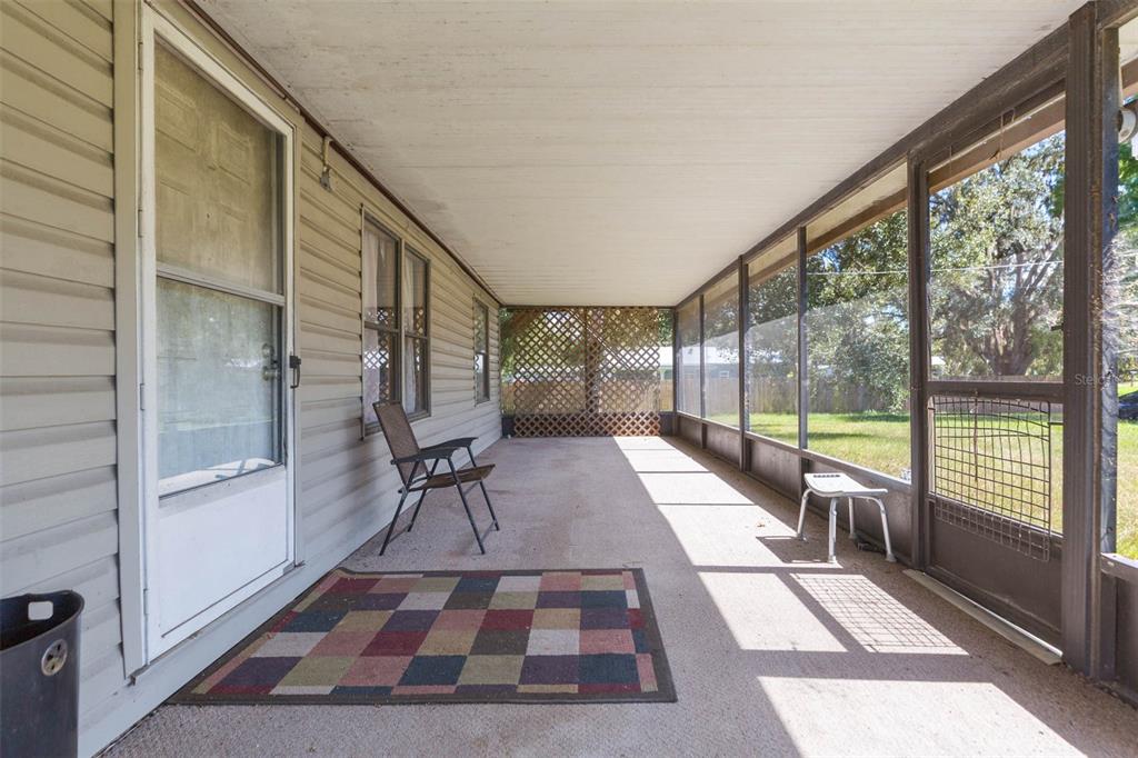 11228 MARLBOROUGH DRIVE, SEFFNER, FL — photo 5 of 44
