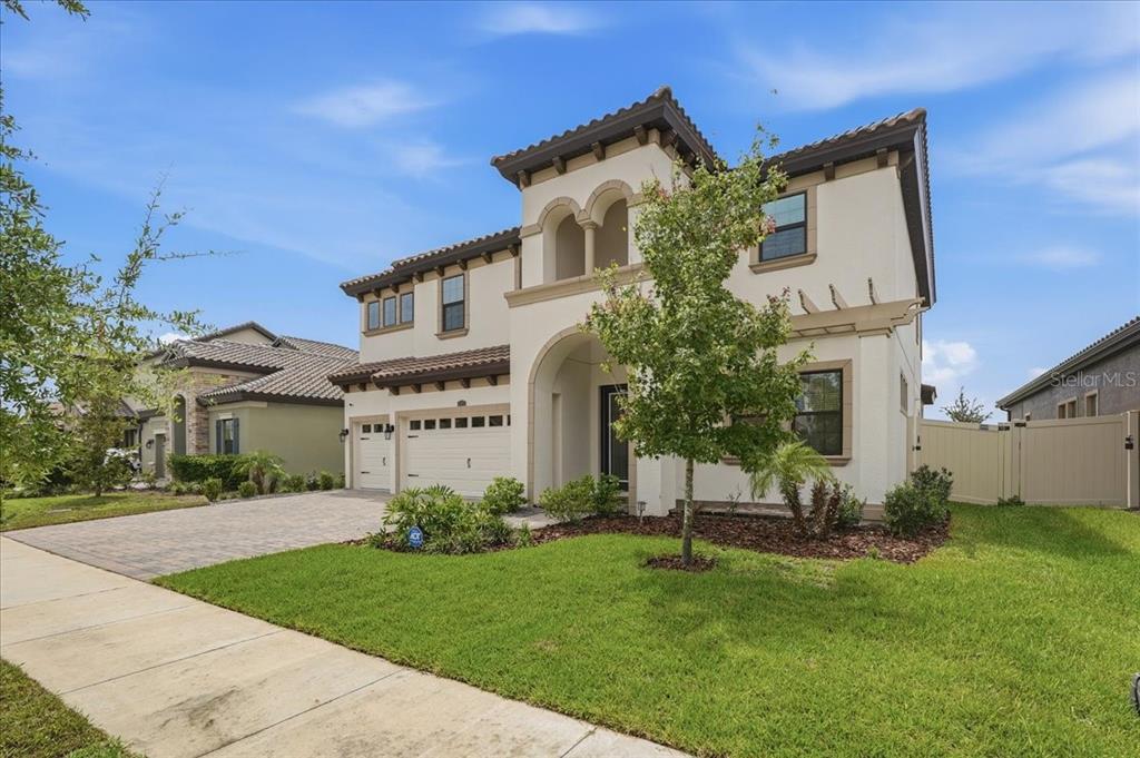 11232 RUSTIC TIMBER LOOP, SAN ANTONIO, FL — photo 2 of 30