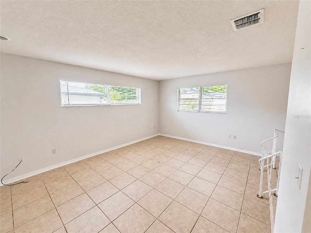 621 ASHBERRY LANE, ALTAMONTE SPRINGS, FL — photo 4 of 12