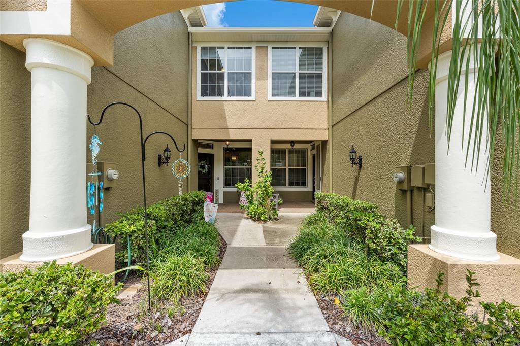 12612 SILVERDALE STREET, TAMPA, FL — photo 2 of 30