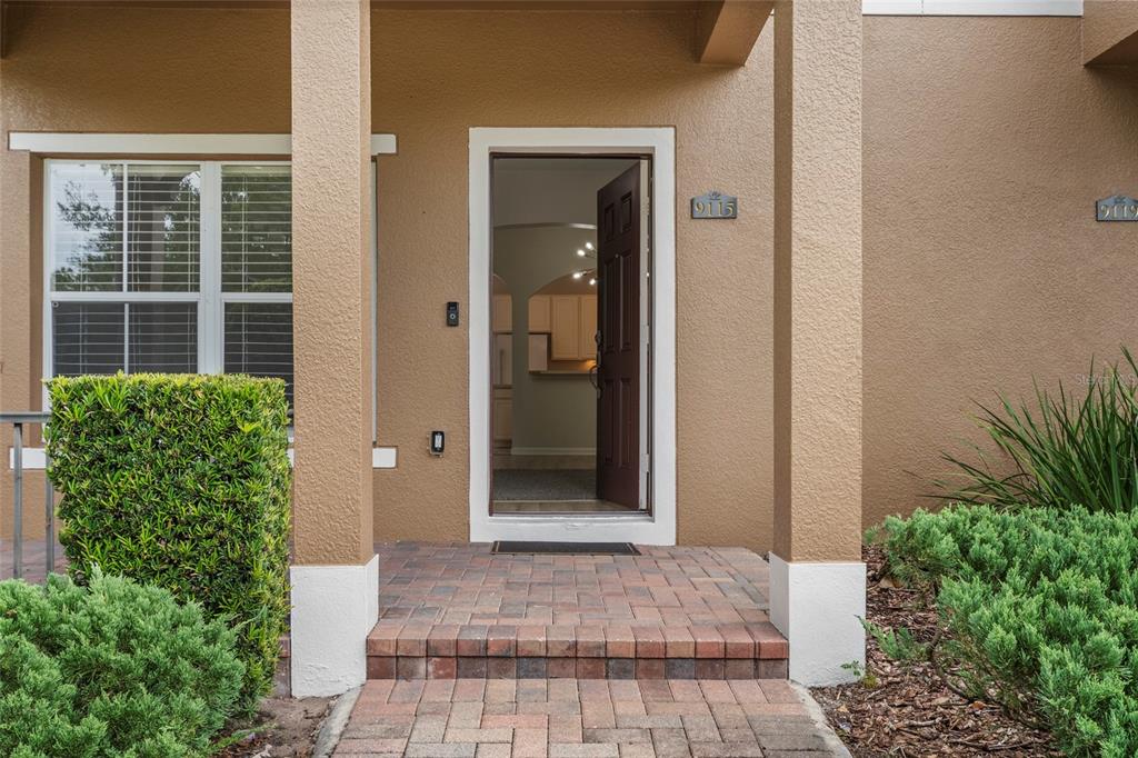 9115 HUNTERS MILL DRIVE, ORLANDO, FL — photo 3 of 57