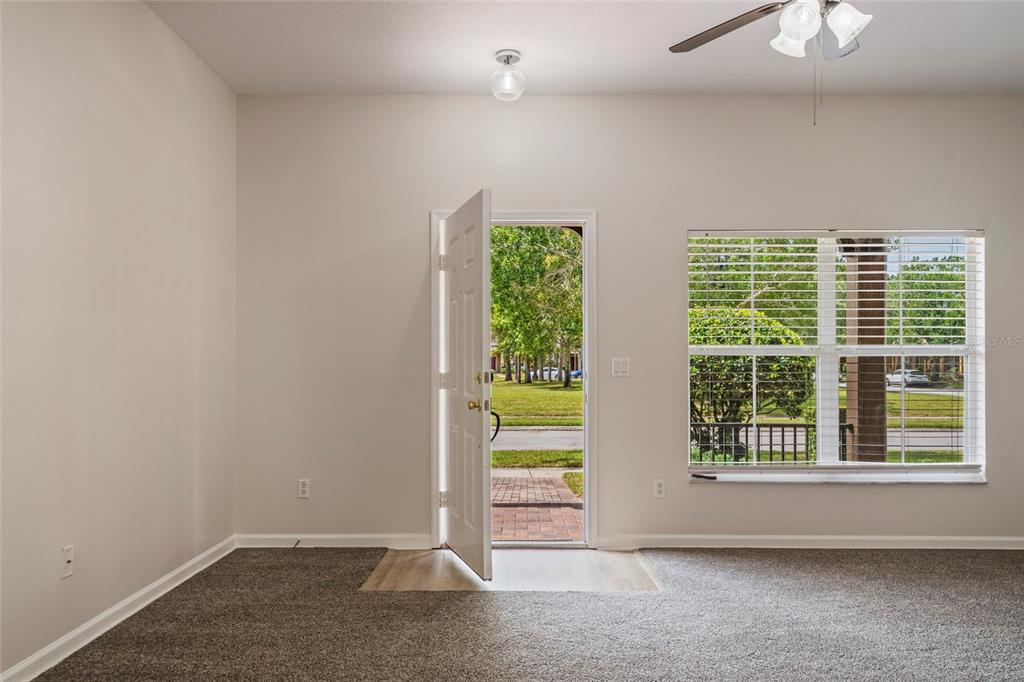 9115 HUNTERS MILL DRIVE, ORLANDO, FL — photo 4 of 57