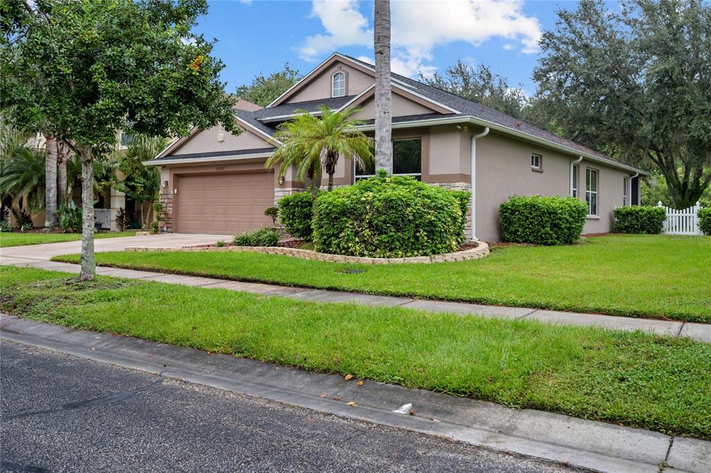 27537 EDENFIELD DRIVE, WESLEY CHAPEL, FL — photo 3 of 30