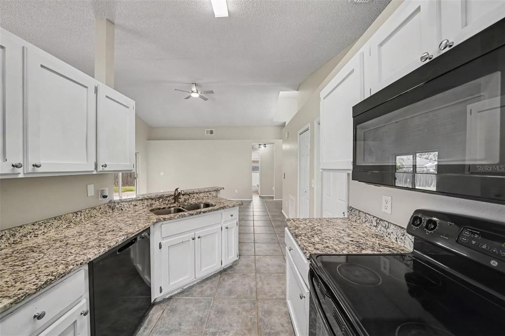 1533 CYPRESS WOODS CIRCLE, ST CLOUD, FL — photo 4 of 30