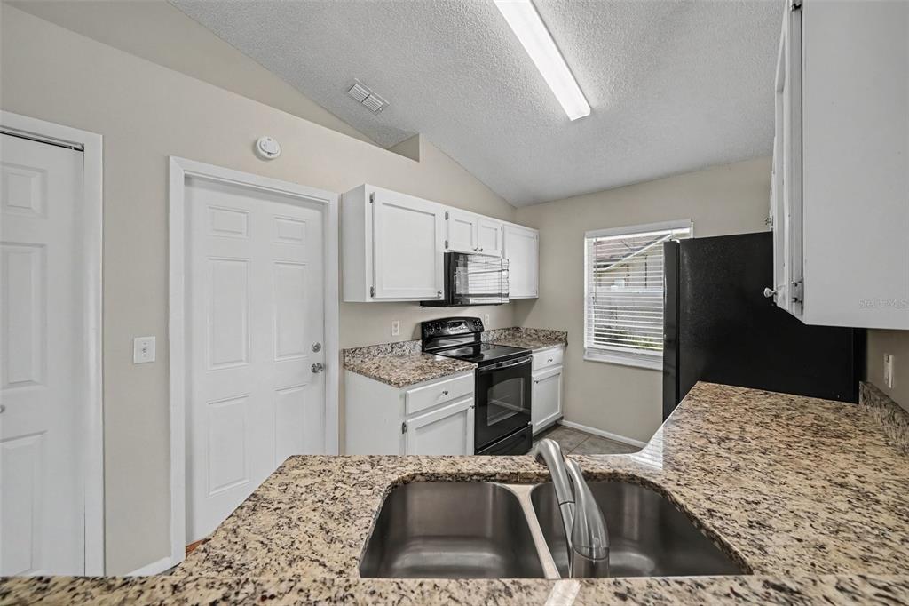 1533 CYPRESS WOODS CIRCLE, ST CLOUD, FL — photo 5 of 30