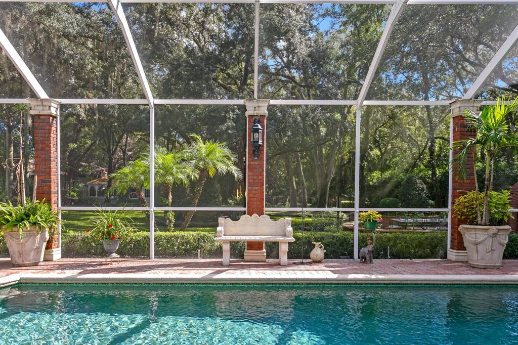 15307 EATON COURT, TAMPA, FL — photo 3 of 30