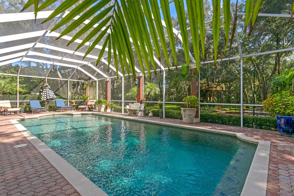 15307 EATON COURT, TAMPA, FL — photo 4 of 30