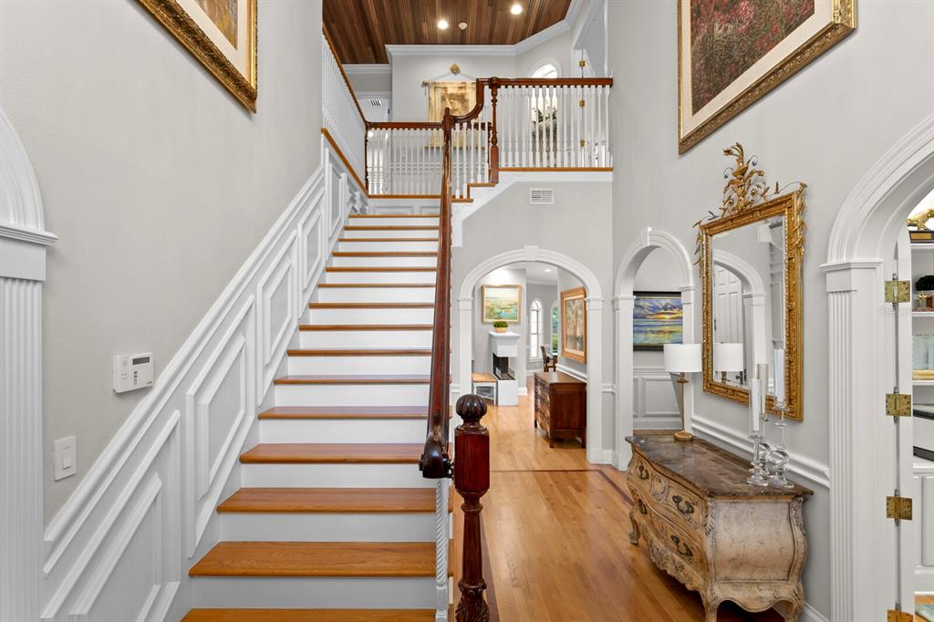 15307 EATON COURT, TAMPA, FL — photo 5 of 30