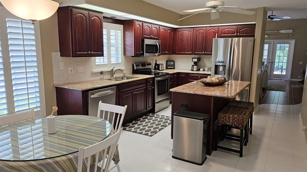 8351 CREEKVIEW LN, ENGLEWOOD, FL — photo 5 of 30