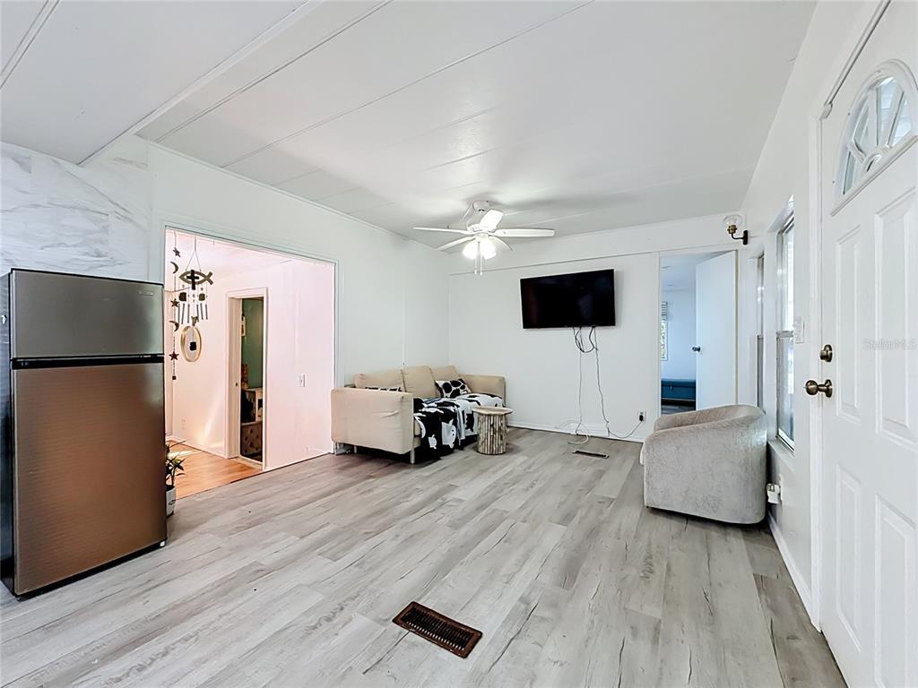 1726 FLINT DRIVE, AUBURNDALE, FL — photo 5 of 20