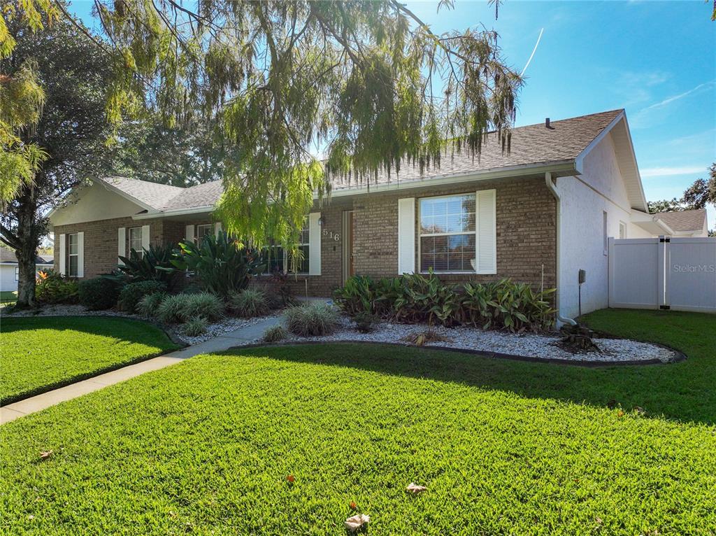 516 FERNWOOD DRIVE