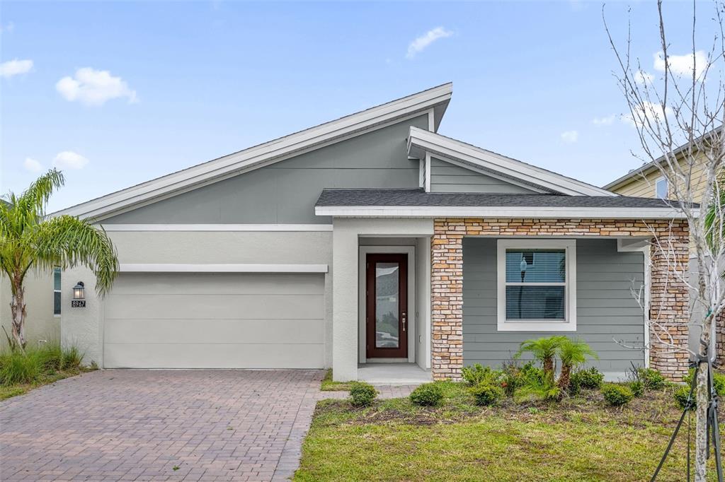 8967 CHIPPING SQUARE LANE