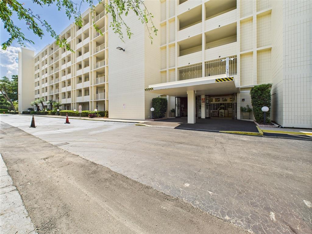 700 MIRROR TERRACE NW UNIT 702