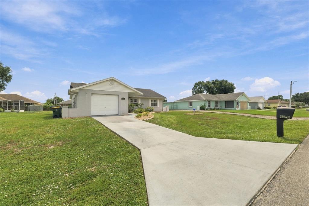 4206 LOQUAT ROAD, SEBRING, FL — photo 5 of 27