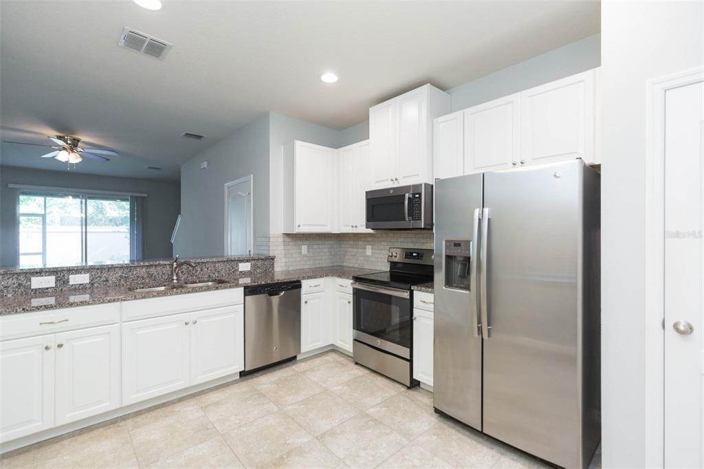 2208 LENNOX DALE LANE, BRANDON, FL — photo 3 of 22
