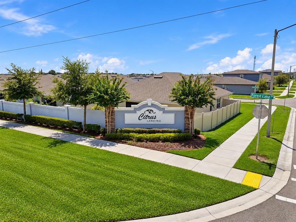 1282 CITRUS LANDINGS BOULEVARD, DAVENPORT, FL — photo 2 of 28
