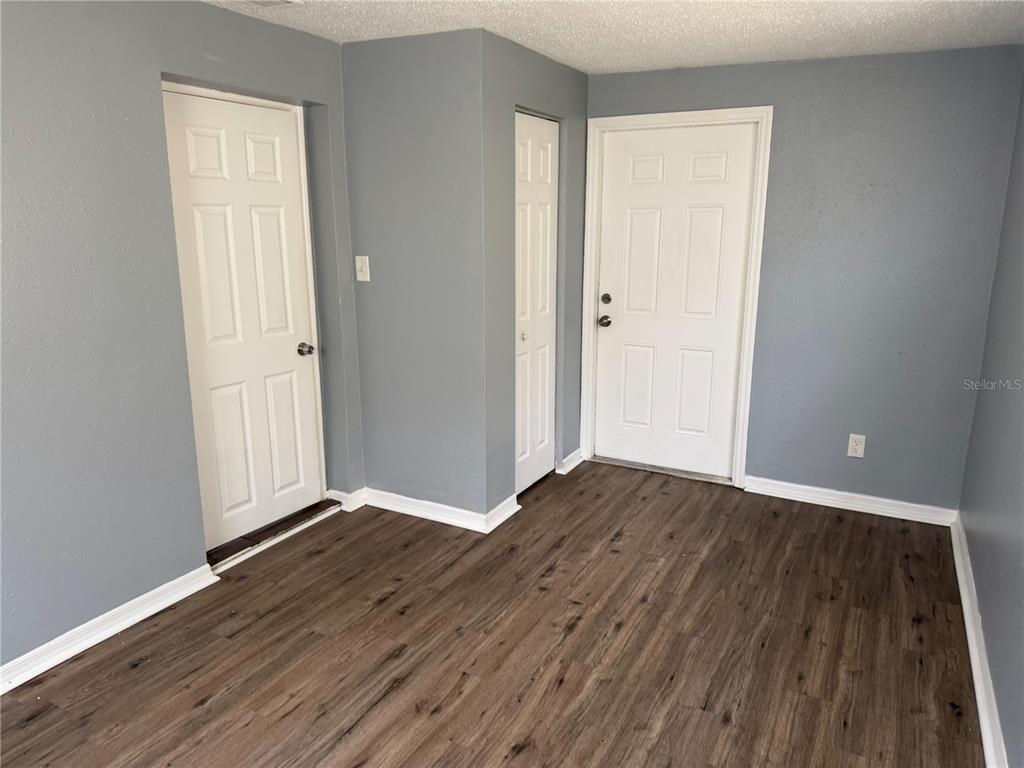 10010 REGENCY PARK BOULEVARD, PORT RICHEY, FL — photo 5 of 17