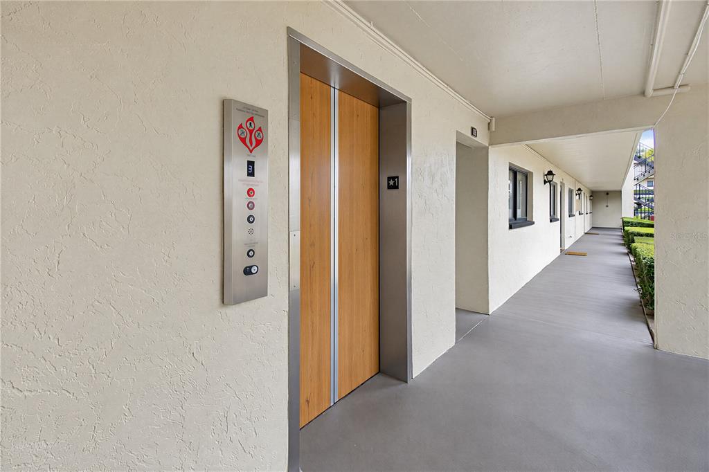 2440 WINDING CREEK BOULEVARD UNIT 307, CLEARWATER, FL — photo 5 of 30
