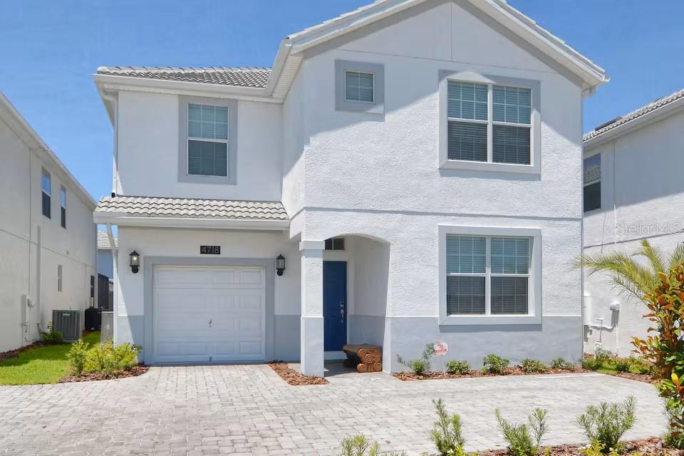 4718 KINGS CASTLE CIRCLE