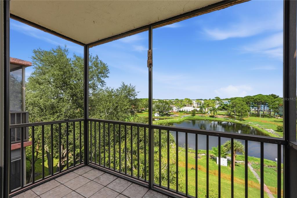 8174 TERRACE GARDEN DRIVE N UNIT 507, ST PETERSBURG, FL — photo 5 of 30