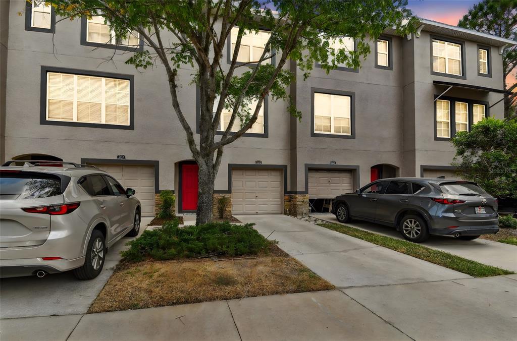 2547 LEXINGTON OAK DRIVE