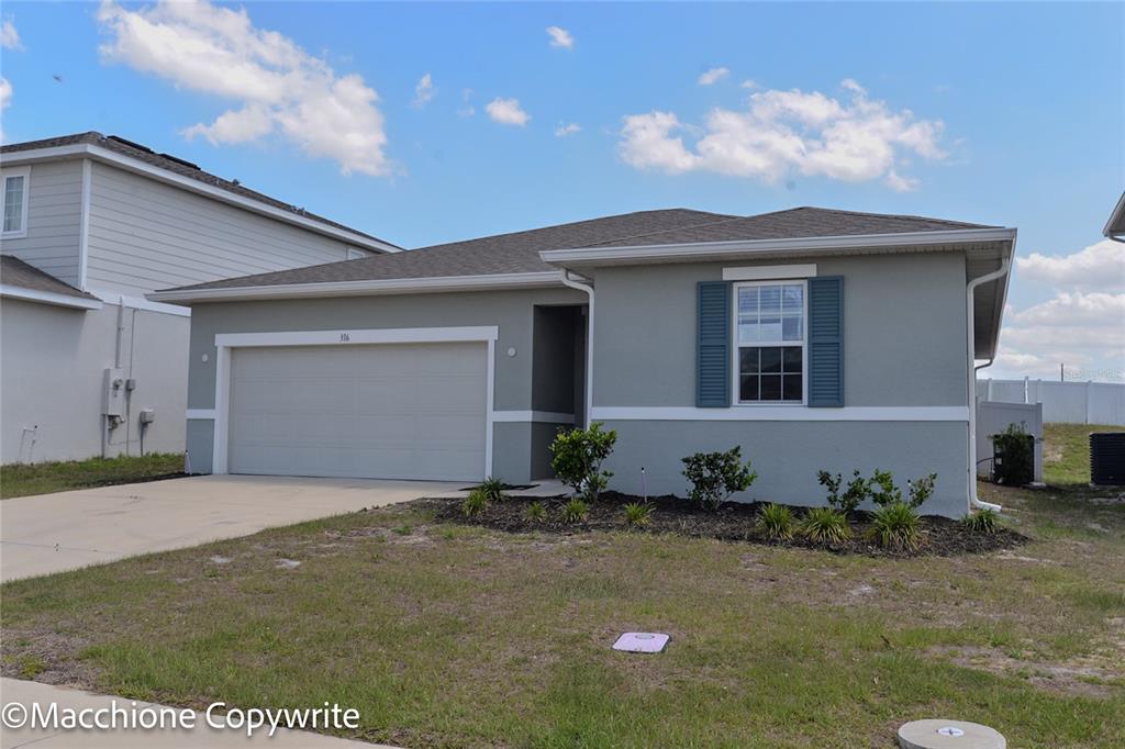 316 LAKE SMART CIRCLE