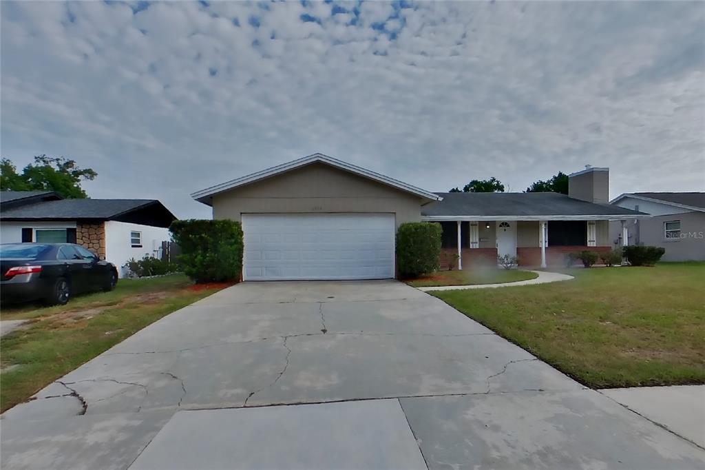 4905 LEPRECHAUN WAY