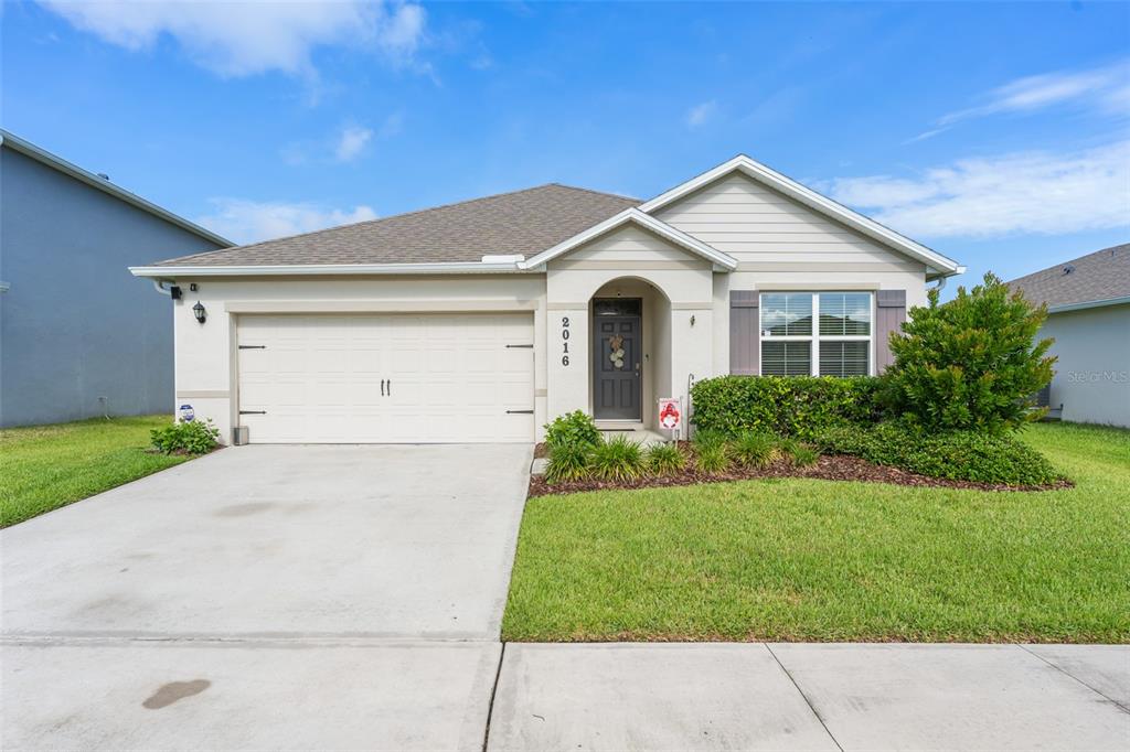 2016 WHITE PELICAN TERRACE