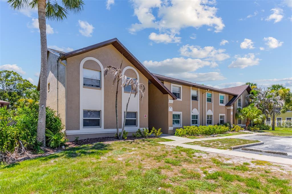 275 SPRING DRIVE UNIT 4