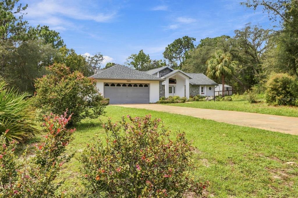 1950 W TALL OAKS DRIVE