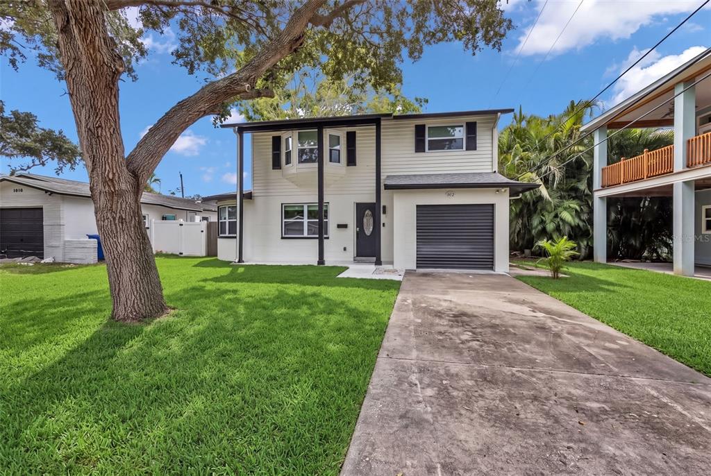 1810 MARYLAND AVENUE NE, ST PETERSBURG, FL — photo 2 of 30