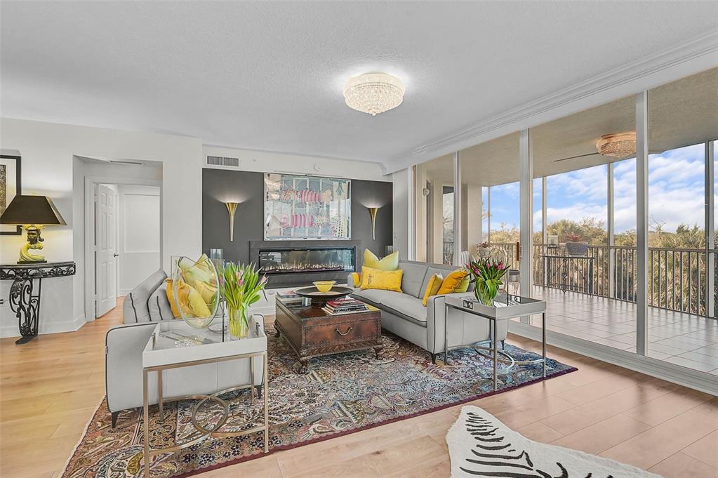 385 N POINT ROAD UNIT 304