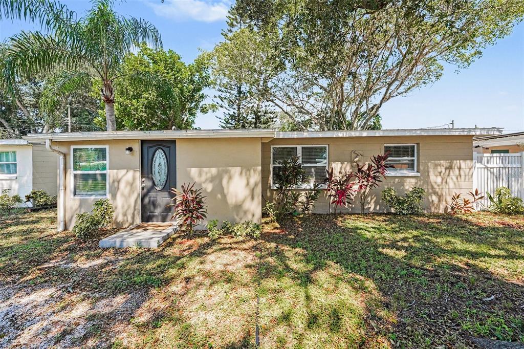 10151 114TH TERRACE N, LARGO, FL — photo 2 of 13