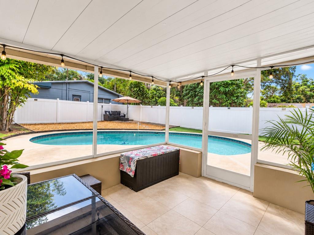 2429 PARK STREET N, ST PETERSBURG, FL — photo 2 of 28
