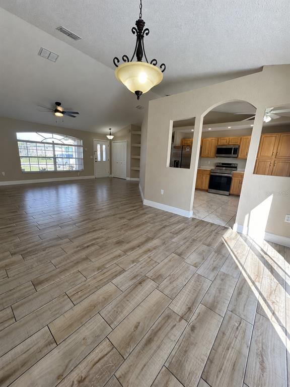 10500 TIMBERCREST ROAD, SPRING HILL, FL — photo 4 of 19